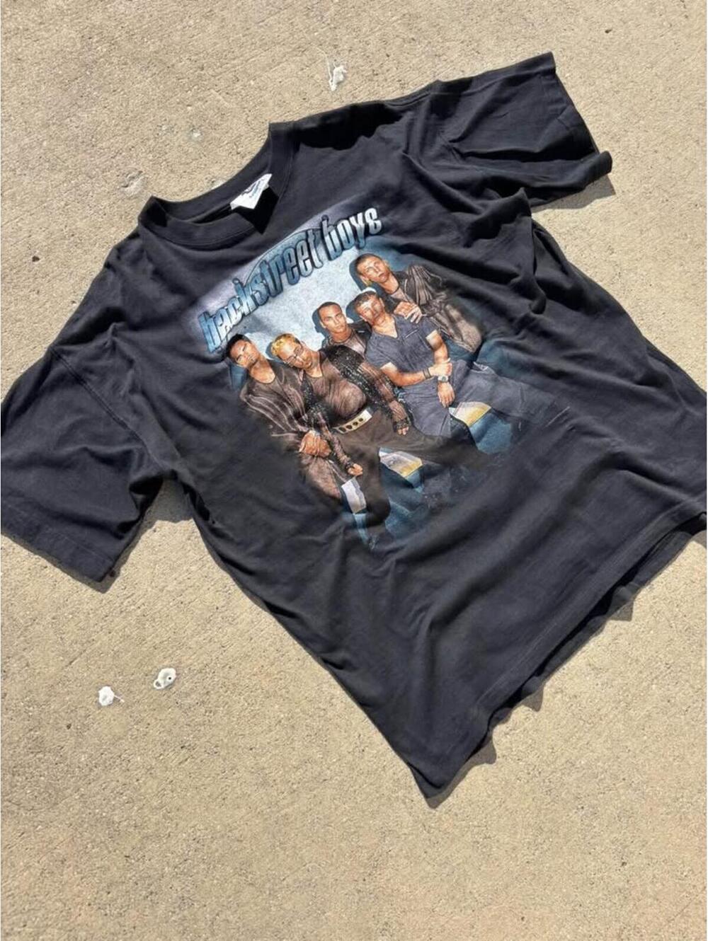 Vintage 1998 Backstreet Boys Black Graphic Band T-Shirt - Picture 2 of 9